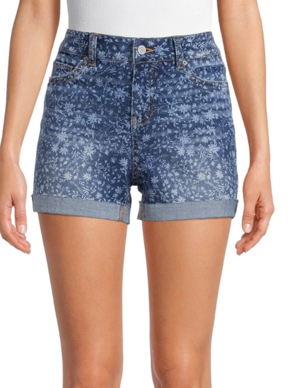NWOT Time and Tru Floral Mid-Rise Denim Shorts - Size 8